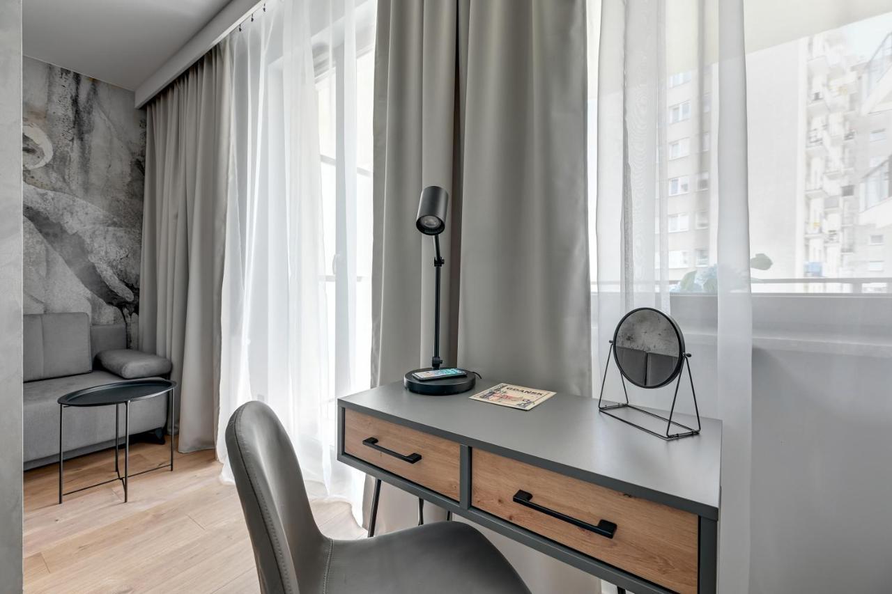 City Center Garden Gates Apartments & Free Parking By Downtown Apartments Gdansk Bagian luar foto